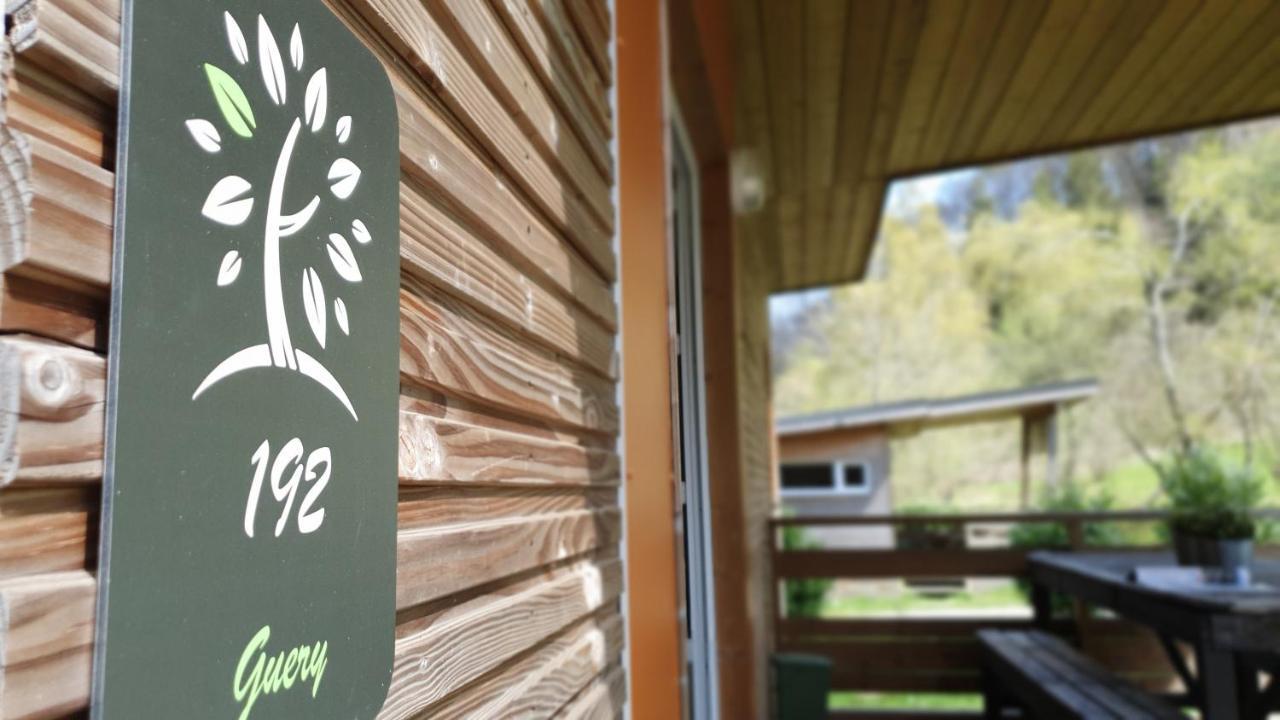 Camping Les Vernieres La Bourboule Sancy Esterno foto
